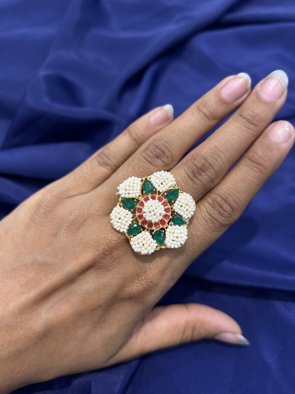 Khakha Moti Cocktail Ring - Image 3